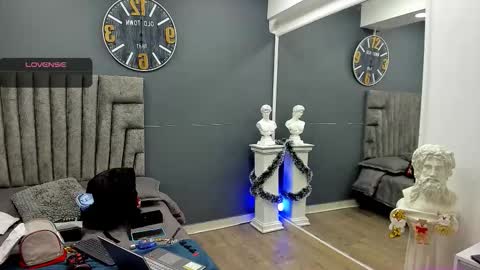 Emilio online show from December 2025 11:17:01 AM