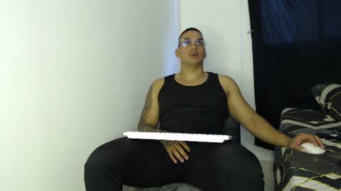 emiliokane1 online show from July 2026 12:45:02 PM
