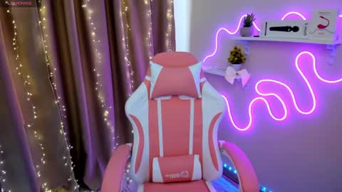 Snapshot of emiliyaqueen chatting on March 2025 05:29:02 AM Emiliya online show from March 2025 05:29:02 AM