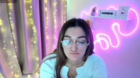 Snapshot of emiliyaqueen chatting on March 2025 08:51:02 AM Emiliya online show from March 2025 08:51:02 AM