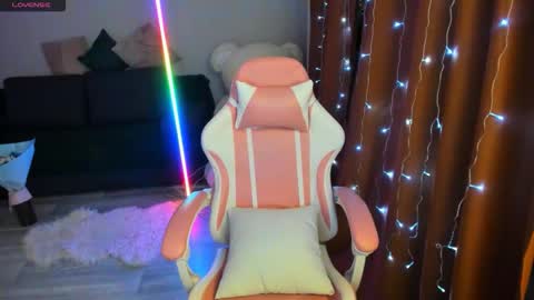 Snapshot of emiliyaqueen chatting on January 2026 02:04:02 AM Emiliya online show from January 2026 02:04:02 AM