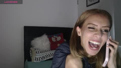 Emilly Gomez online show from February 2025 09:17:01 PM