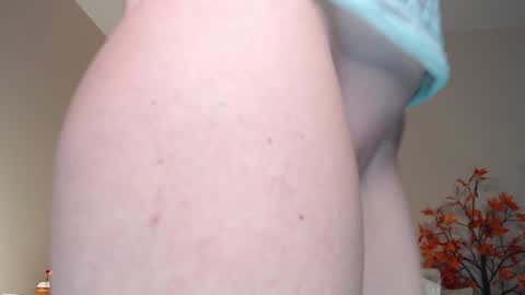 Snapshot of emilly_angel chatting on December 2024 11:20:02 PM Emily online show from December 2024 11:20:02 PM