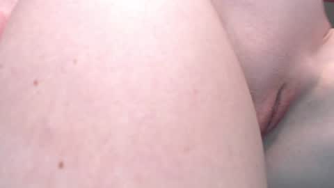 Snapshot of emilly_angel chatting on January 2025 08:02:01 PM Emily online show from January 2025 08:02:01 PM