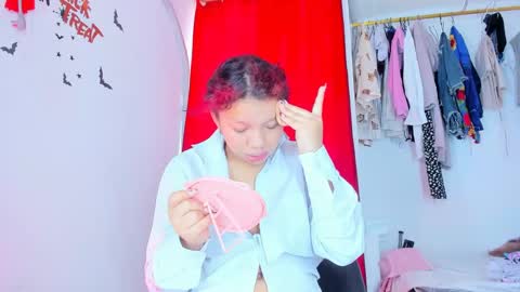 emily online show from November 2025 01:24:03 PM