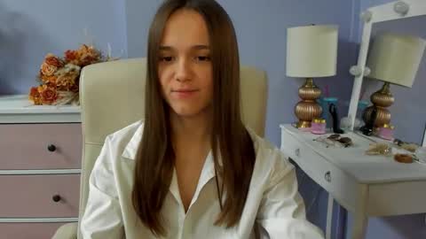 Emilly online show from February 2026 07:42:02 AM