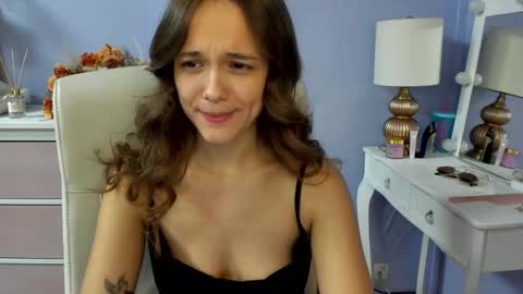 Emilly online show from March 2026 07:24:01 AM