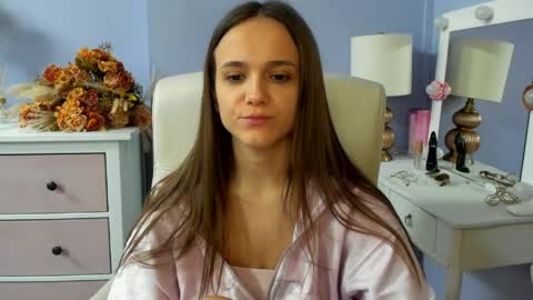Emilly online show from April 2026 06:25:02 AM