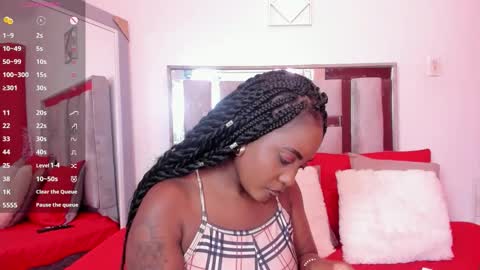 Emilly Roa online show from March 2026 07:29:01 PM