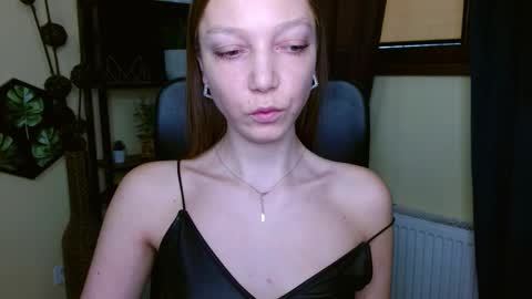 Emilly online show from February 2026 06:57:02 AM