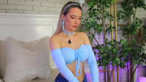 EMMA online show from July 2026 07:21:01 PM