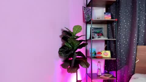 Snapshot of emillygonzalez chatting on December 2024 09:09:01 PM . . online show from December 2024 09:09:01 PM