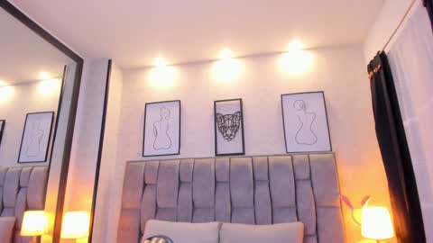 Snapshot of emily_5weet chatting on January 2025 04:48:02 AM Emily online show from January 2025 04:48:02 AM