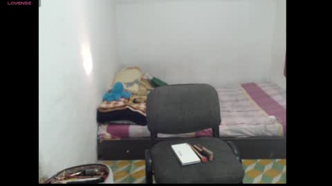 Emily online show from November 2025 09:39:01 PM