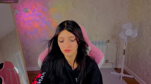Emily online show from July 2026 09:05:01 AM