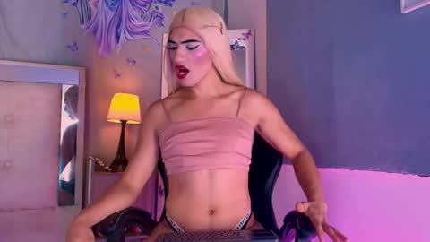 emily_castillo1_ online show from June 2026 05:57:02 AM