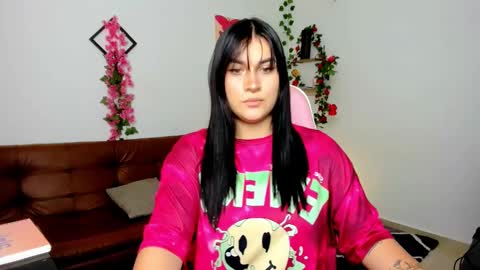 Emily  online show from February 2025 06:58:02 PM