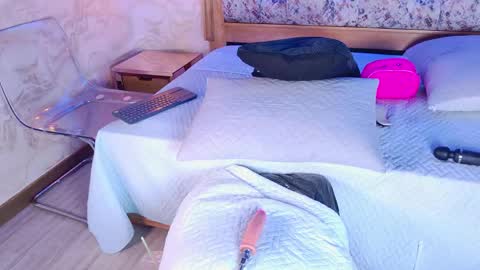 emily_dempsey online show from April 2026 01:41:02 PM