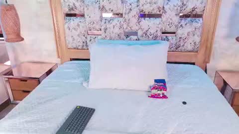 emily_dempsey online show from June 2026 07:16:01 PM