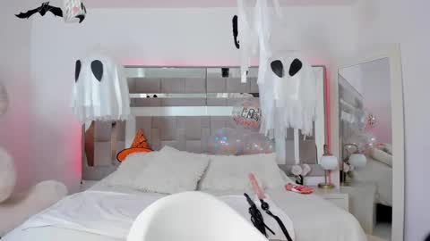 emily_devon online show from October 2025 03:40:01 AM