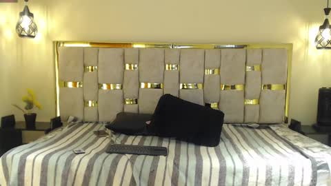 emily fox 3 online show from February 2025 01:22:01 PM