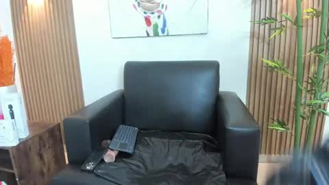 emily_frostt online show from April 2026 12:41:01 PM