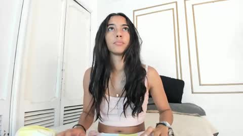 Snapshot of emily_gaviria1 chatting on June 2026 12:17:01 PM emily_gaviria1 online show from June 2026 12:17:01 PM