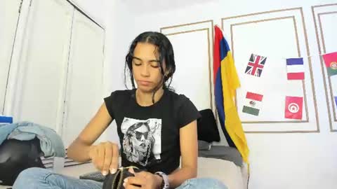 Snapshot of emily_gaviria1 chatting on June 2026 12:29:02 PM emily_gaviria1 online show from June 2026 12:29:02 PM