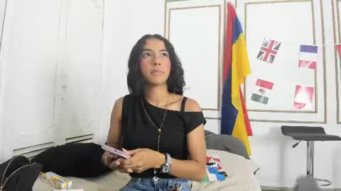 Snapshot of emily_gaviria1 chatting on June 2026 01:47:01 PM emily_gaviria1 online show from June 2026 01:47:01 PM