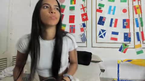 Snapshot of emily_gaviria1 chatting on July 2026 12:22:02 PM emily_gaviria1 online show from July 2026 12:22:02 PM