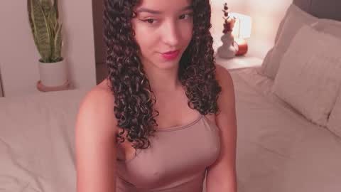 Snapshot of emily_johnson1 chatting on February 2025 01:13:02 AM Juliana online show from February 2025 01:13:02 AM