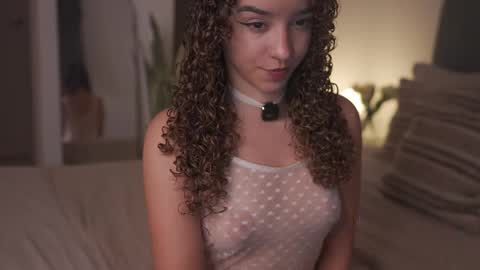 Juliana online show from May 2026 11:10:01 PM