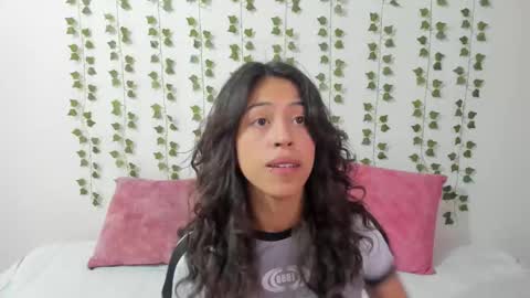 Snapshot of emily_jonessxx chatting on February 2026 03:59:01 PM emily online show from February 2026 03:59:01 PM