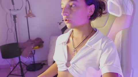 mily online show from June 2026 07:09:02 PM