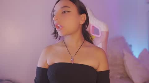 mily online show from June 2026 09:35:01 PM
