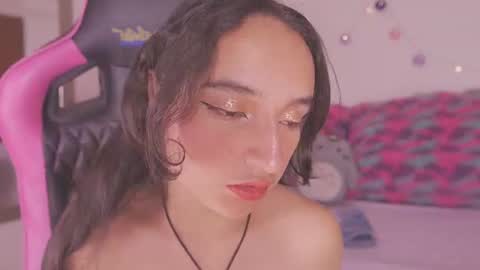 mily online show from July 2026 09:52:01 PM