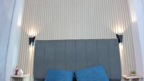 Snapshot of emily_jonhson chatting on December 2025 07:44:01 PM emily_jonhson online show from December 2025 07:44:01 PM