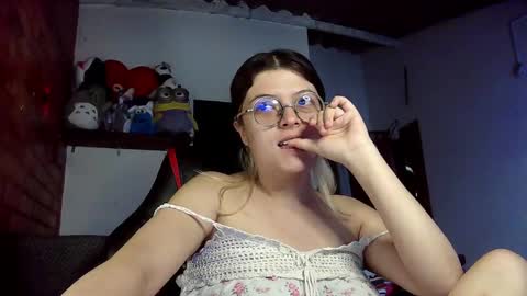 Julieta online show from February 2025 02:52:01 PM