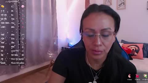 emily leroy. online show from October 2025 01:24:02 PM