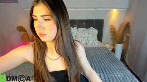 Emily online show from March 2026 09:09:02 AM