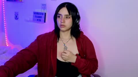 Emily Lindey online show from April 2026 06:14:01 AM