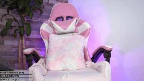 Emily online show from May 2026 11:43:02 PM