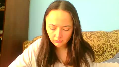 emily_morning_dew online show from February 2025 10:47:02 AM