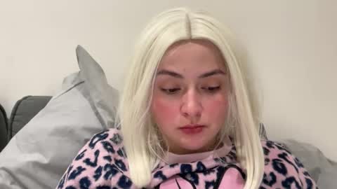 emily_morning_dew online show from January 2026 07:48:01 PM