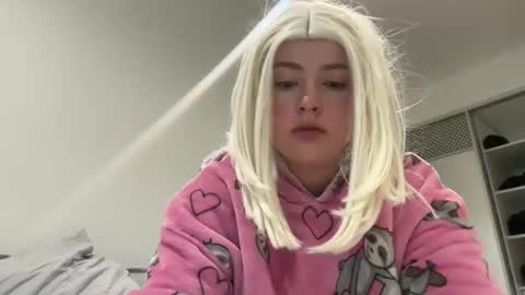 emily_morning_dew online show from January 2026 06:51:02 AM