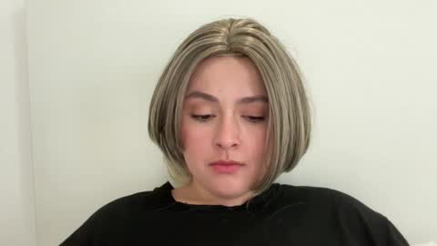 emily_morning_dew online show from April 2026 10:41:02 AM
