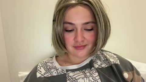 emily_morning_dew online show from May 2026 06:04:01 PM