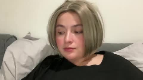 emily_morning_dew online show from May 2026 06:09:01 PM