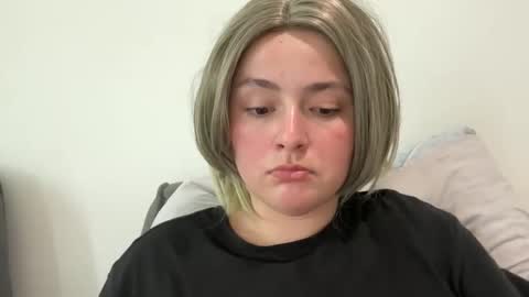 emily_morning_dew online show from June 2026 09:36:02 AM
