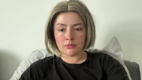 emily_morning_dew online show from June 2026 05:44:01 AM